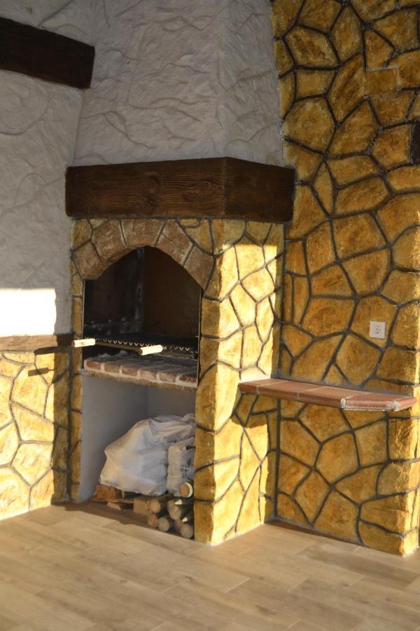 El Capricho De Los Carrascos Juarros de Voltoya Dış mekan fotoğraf